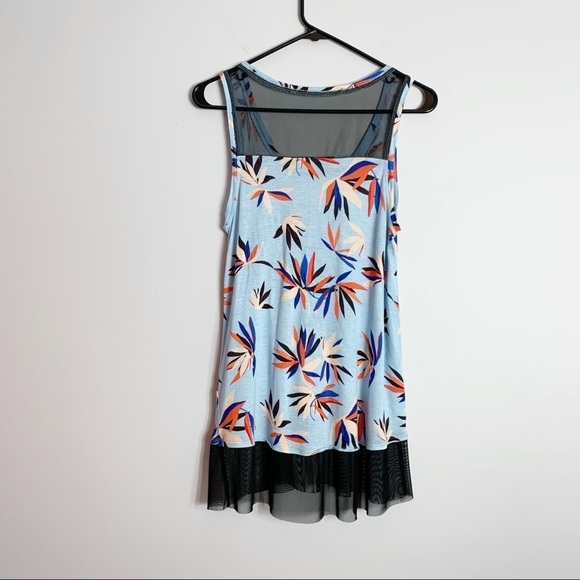 Jennifer Lopez M Floral Sleeveless Shirt - Picture 2 of 8